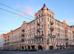 Продажа квартиры в доме после реконструкции на Петроградской стороне