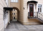 Продажа двухкомнатной квартиры в Центре Петербурга с реконструкцией 69 м2